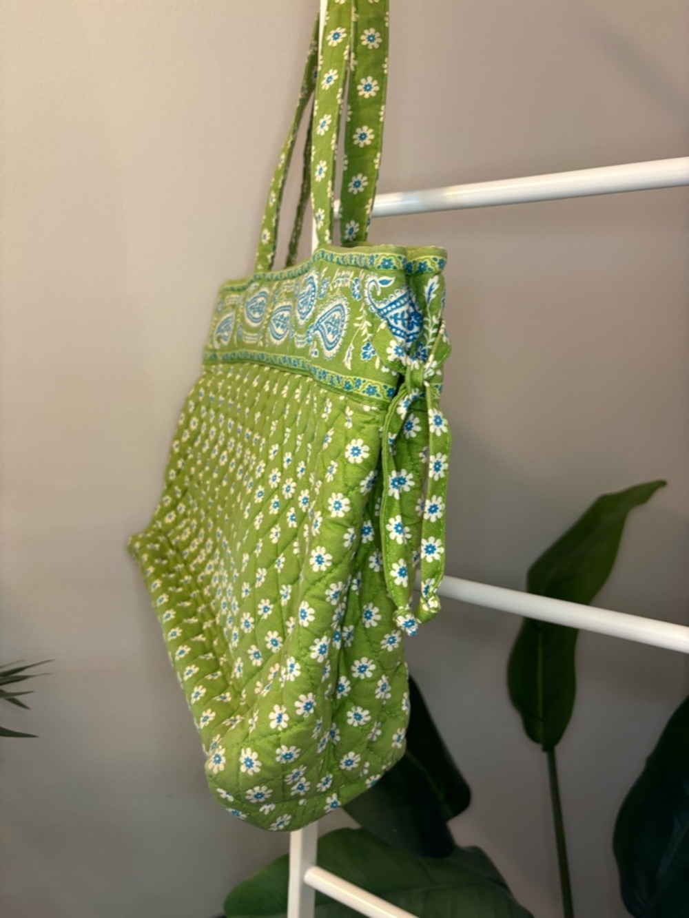 Vera Bradley 3 Piece Set, Quilted Green Floral Tote with Matching Wallet & Pouch - Picture 6 of 16